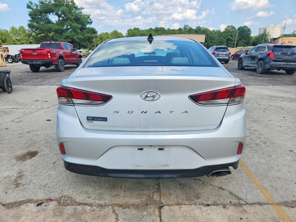 64412106 :رقم المزاد ، 5NPE24AF4JH599239 vin ، 2018 Hyundai Sonata مزاد بيع
