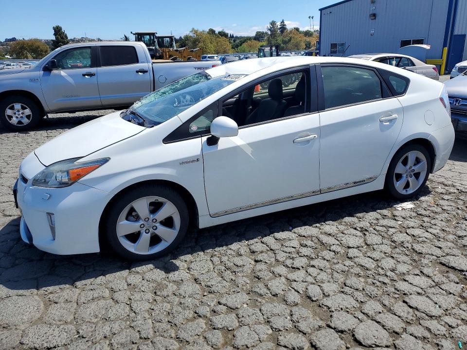 2015 Toyota Prius მანქანა იყიდება აუქციონზე, vin: JTDKN3DU3F1891719, აუქციონის ნომერი: 64984096
