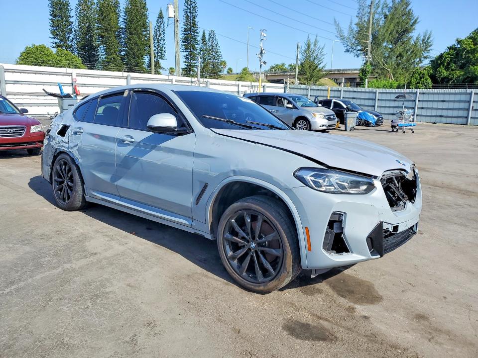 65649676 :رقم المزاد ، 5UX33DT01R9X29946 vin ، 2024 Bmw X4 مزاد بيع