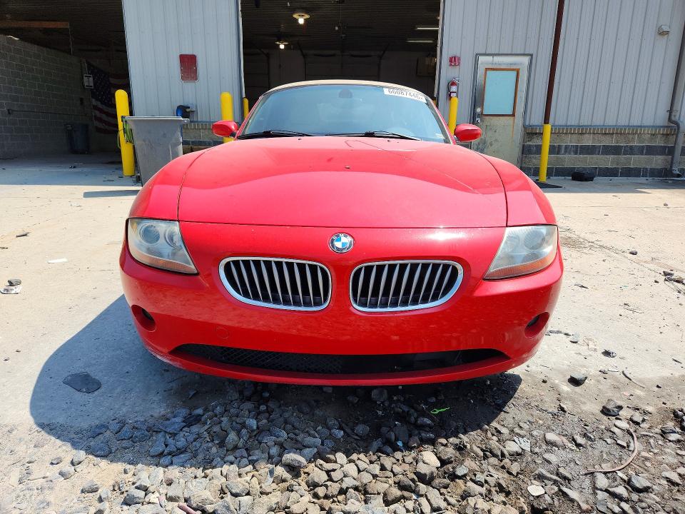 66087446 :رقم المزاد ، 4USBT53413LT24552 vin ، 2003 Bmw Z4 مزاد بيع