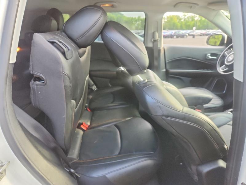 64225396 :رقم المزاد ، 3C4NJDCB3LT239153 vin ، 2020 Jeep Compass مزاد بيع