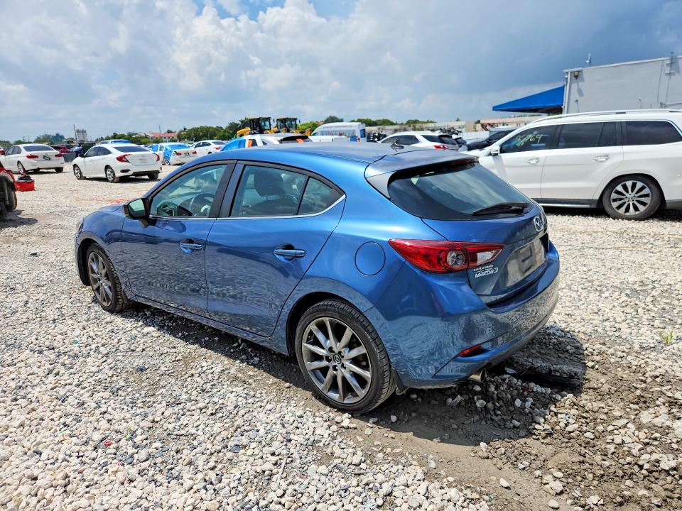 65182776 :رقم المزاد ، 3MZBN1L34JM161839 vin ، 2018 Mazda 3 مزاد بيع
