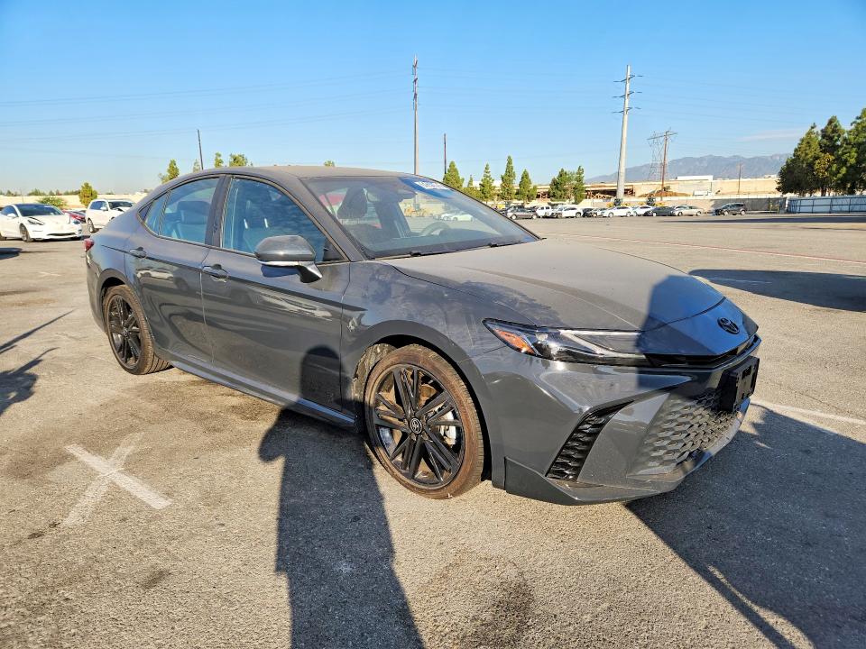 Продажа на аукционе авто 2026 Toyota Camry, vin: 4T1DAACK1TU272521, номер лота: 64656576