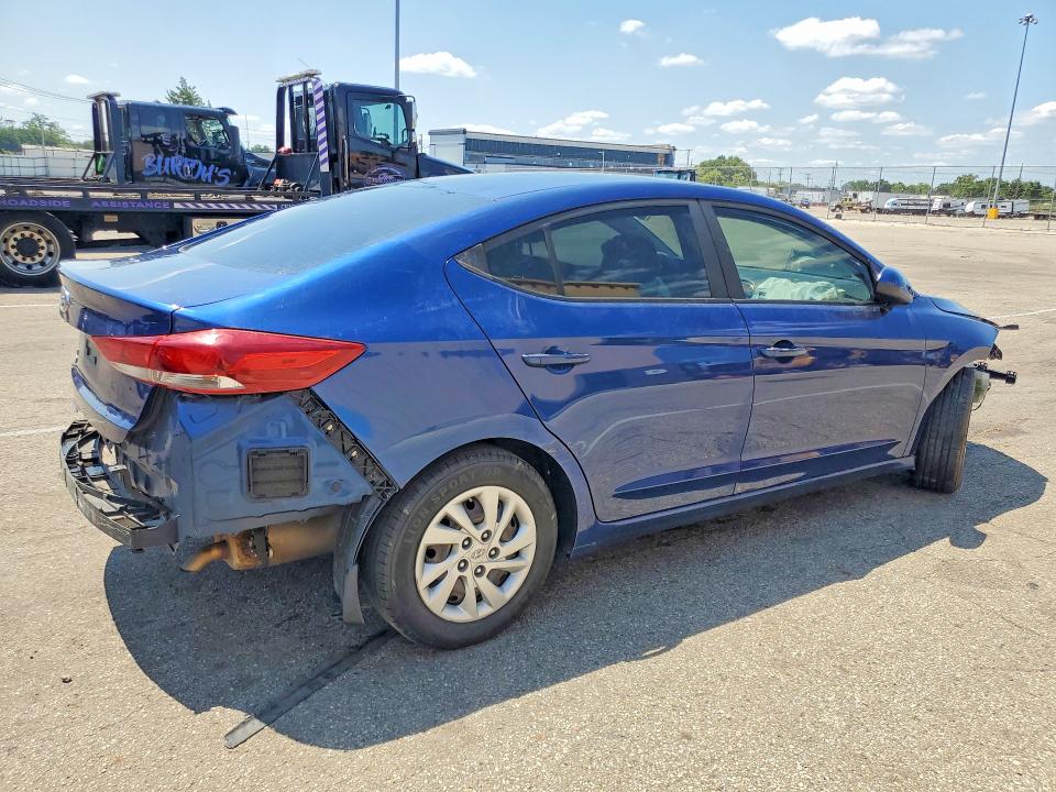2018 Hyundai Elantra მანქანა იყიდება აუქციონზე, vin: 5NPD74LF0JH307046, აუქციონის ნომერი: 61060306