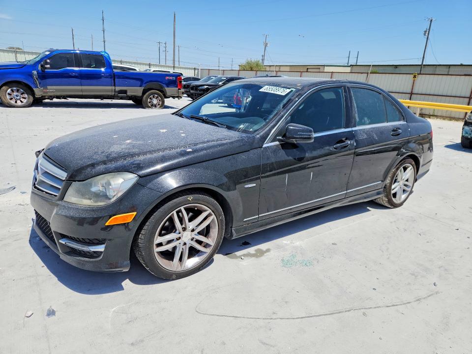 2012 Mercedes-benz C მანქანა იყიდება აუქციონზე, vin: WDDGF4HB2CR238884, აუქციონის ნომერი: 65508976