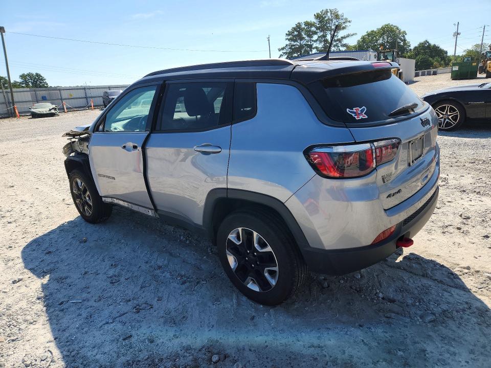 65326786 :رقم المزاد ، 3C4NJDDB4JT199032 vin ، 2018 Jeep Compass مزاد بيع
