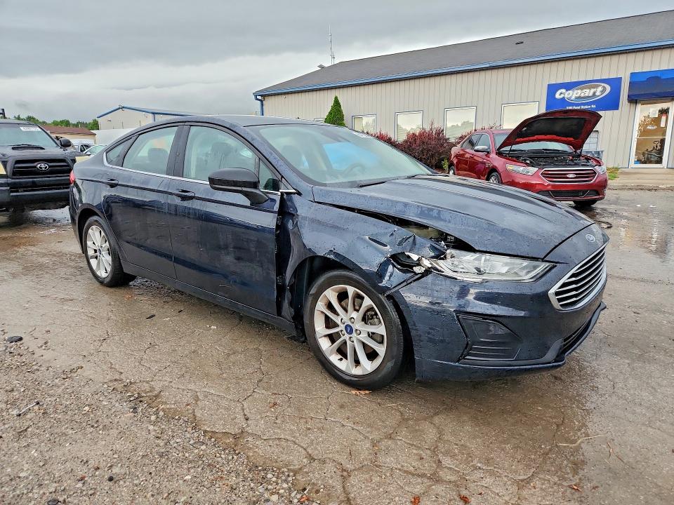 2020 Ford Fusion მანქანა იყიდება აუქციონზე, vin: 3FA6P0HDXLR166159, აუქციონის ნომერი: 64132866