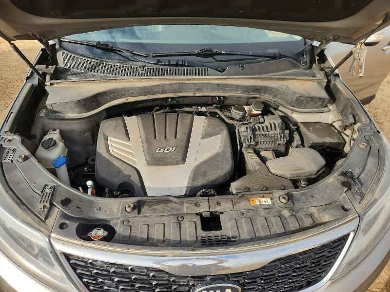 64139736 :رقم المزاد ، 5XYKUDA78FG585929 vin ، 2015 Kia Sorento مزاد بيع