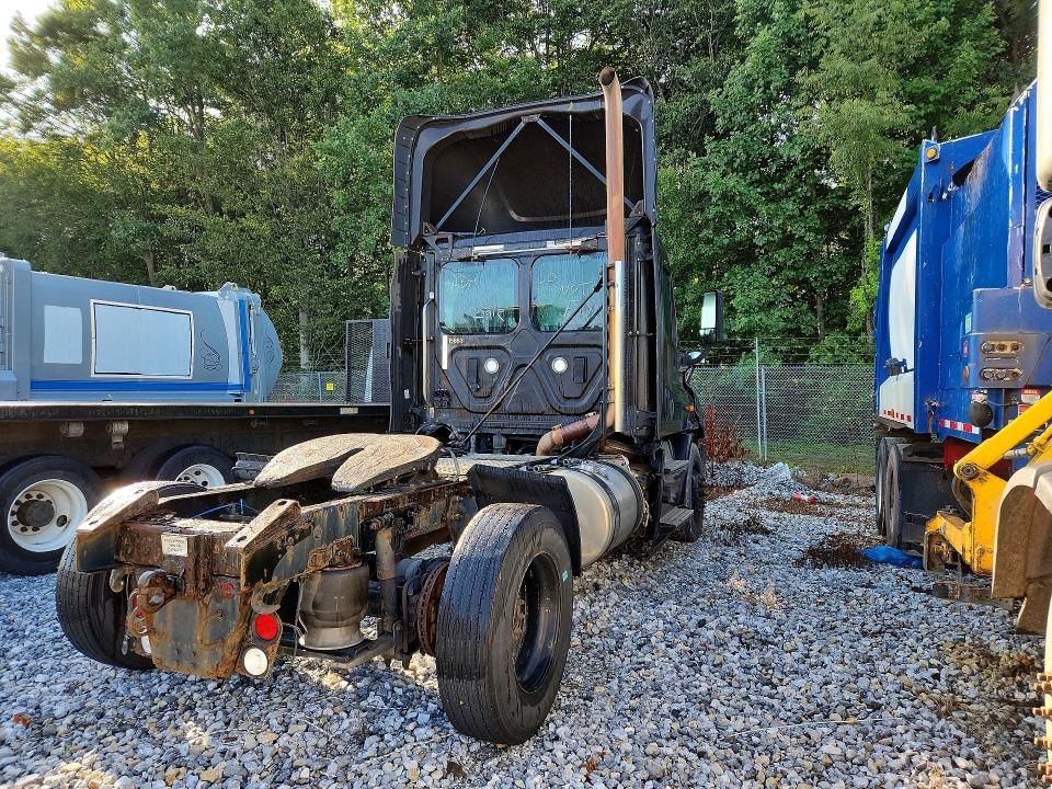 66001196 :رقم المزاد ، 1FUBGBDV2HLHH2362 vin ، 2017 Freightliner Cascadia 113 مزاد بيع