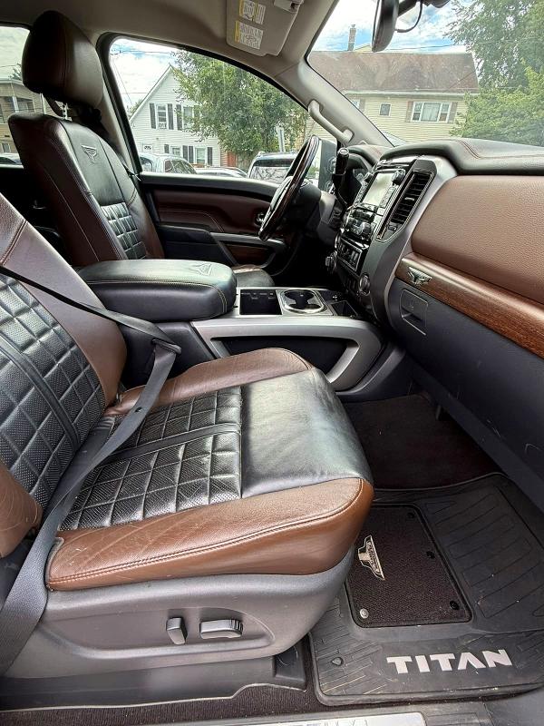 2017 Nissan Titan Xd მანქანა იყიდება აუქციონზე, vin: 1N6BA1F41HN519978, აუქციონის ნომერი: 64233086