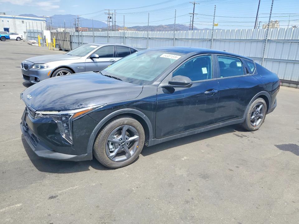 64481836 :رقم المزاد ، 3KPFT4DE8TE336795 vin ، 2026 Kia K4 مزاد بيع