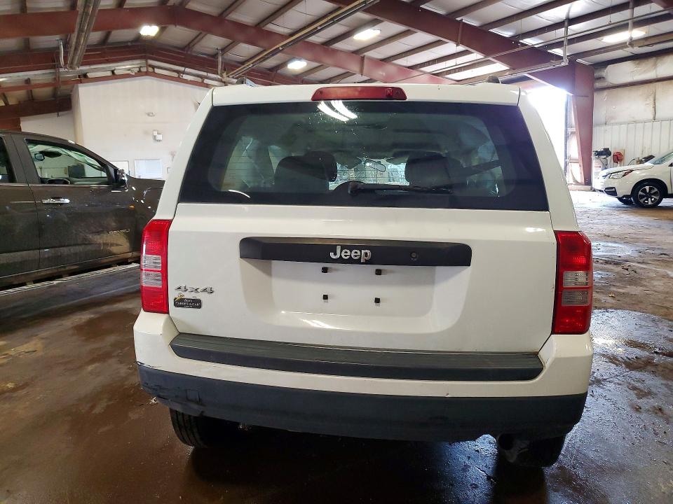 63874156 :رقم المزاد ، 1C4NJRAB8FD257867 vin ، 2015 Jeep Patriot مزاد بيع