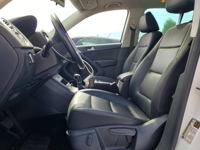63688666 :رقم المزاد ، WVGAV3AX4EW560199 vin ، 2014 Volkswagen Tiguan مزاد بيع