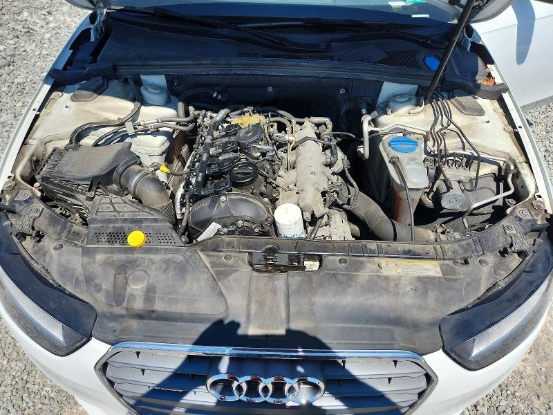 Продажа на аукционе авто 2014 Audi A4, vin: WAUBFAFL5EA031225, номер лота: 63606886