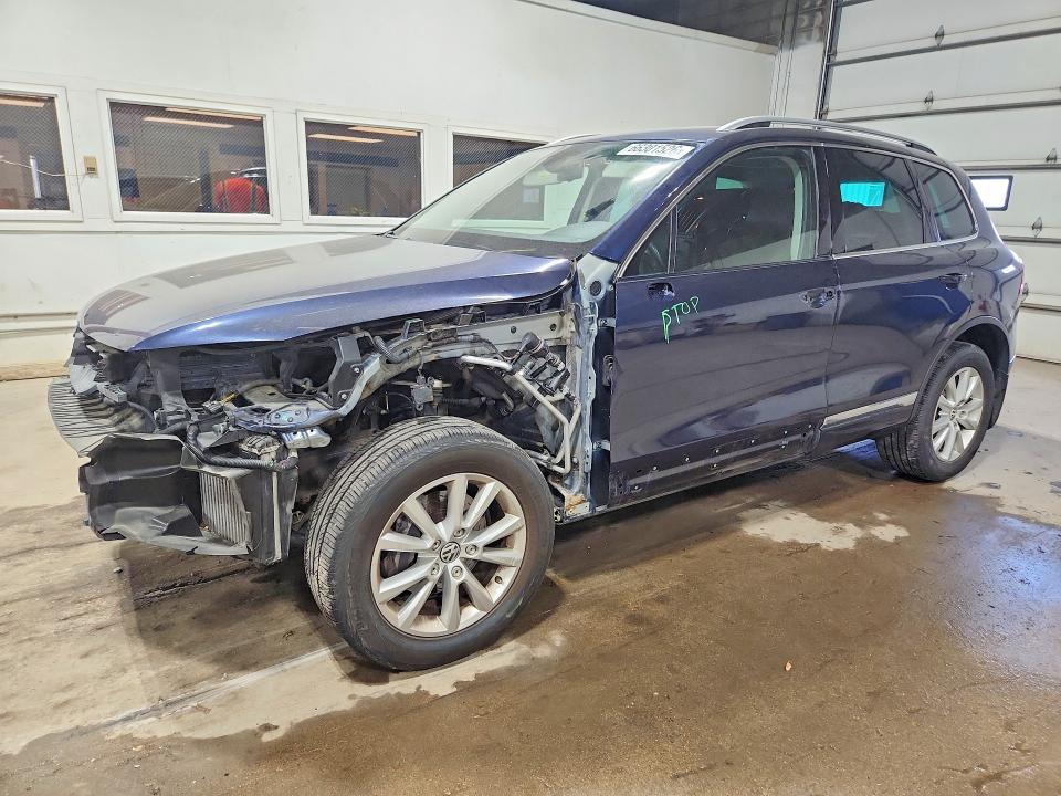 2013 Volkswagen Touareg მანქანა იყიდება აუქციონზე, vin: WVGEP9BP4DD012873, აუქციონის ნომერი: 66301526
