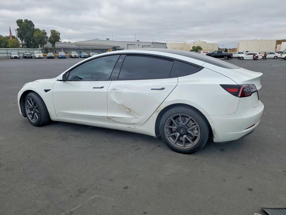 2021 Tesla Model 3 მანქანა იყიდება აუქციონზე, vin: 5YJ3E1EBXMF995540, აუქციონის ნომერი: 65011176