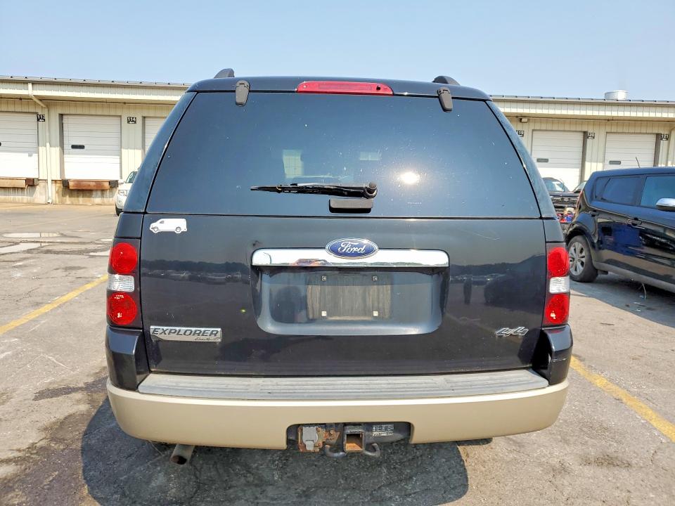 2008 Ford Explorer მანქანა იყიდება აუქციონზე, vin: 1FMEU74E58UB18442, აუქციონის ნომერი: 64579916