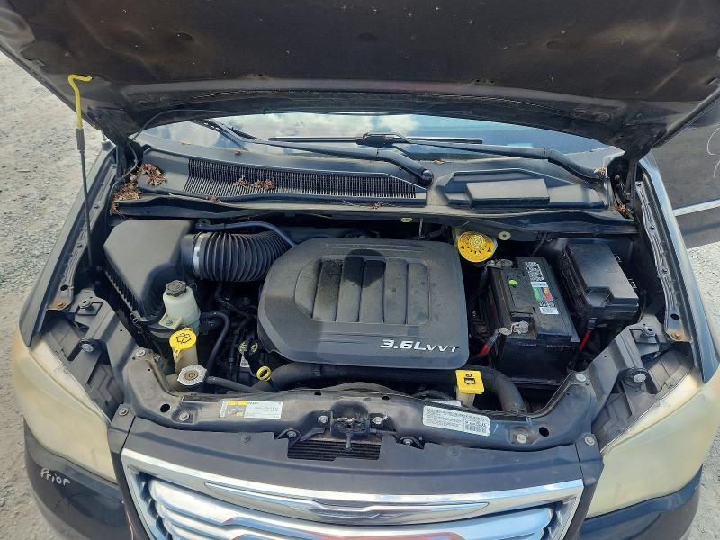 63639866 :رقم المزاد ، 2C4RC1BG2ER398811 vin ، 2014 Chrysler Town & Country مزاد بيع