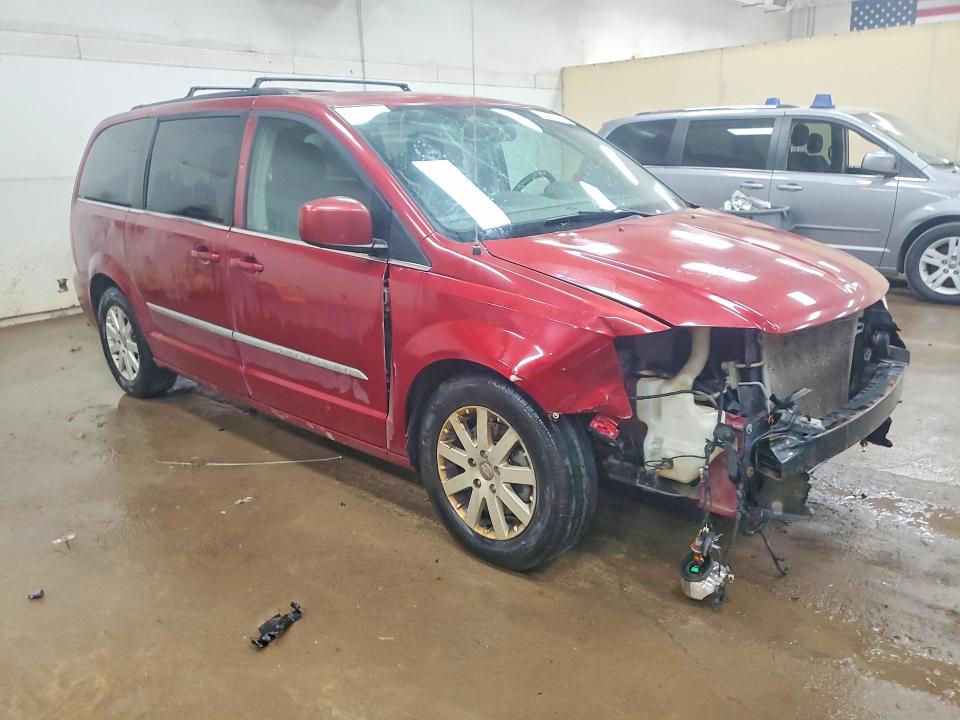 64273746 :رقم المزاد ، 2C4RC1BG2ER434707 vin ، 2014 Chrysler Town & Country مزاد بيع