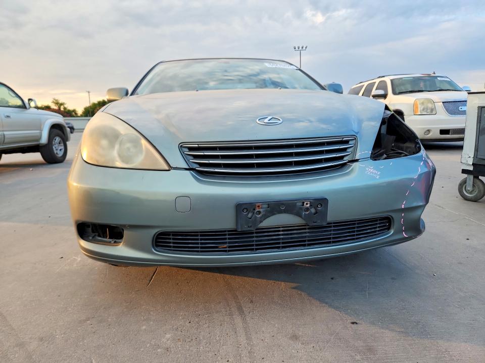 64270426 :رقم المزاد ، JTHBA30G745040166 vin ، 2004 Lexus Es مزاد بيع