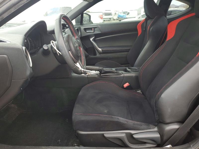 64788116 :رقم المزاد ، JF1ZNAA18F8702671 vin ، 2015 Scion Fr-s مزاد بيع