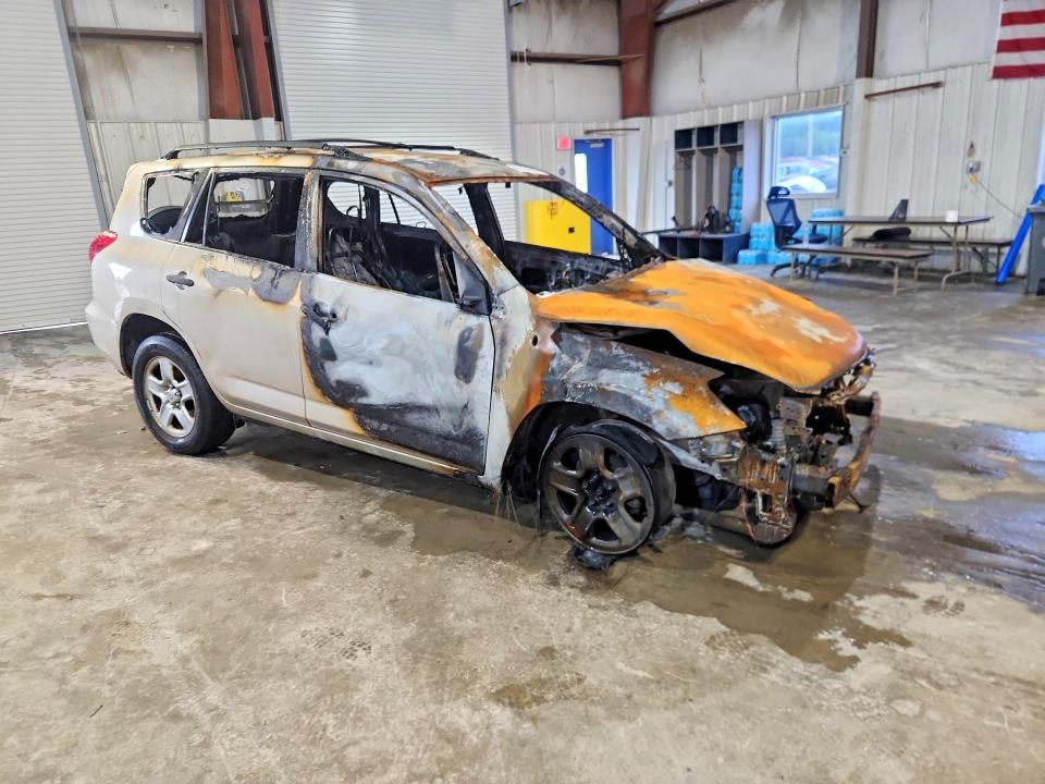 2008 Toyota Rav4 მანქანა იყიდება აუქციონზე, vin: JTMZD33V585102803, აუქციონის ნომერი: 63161036