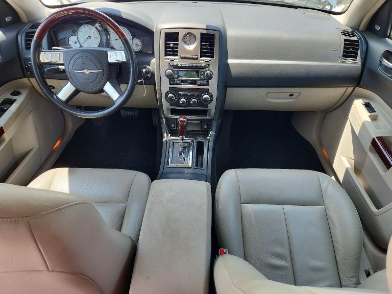 64139086 :رقم المزاد ، 2C3AA53G25H505195 vin ، 2005 Chrysler 300 مزاد بيع