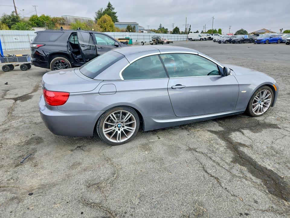 64834126 :رقم المزاد ، WBADW7C54BE443688 vin ، 2011 Bmw 328 مزاد بيع