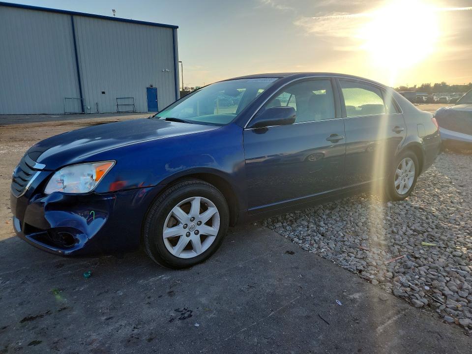 64318036 :رقم المزاد ، 4T1BK36B28U288553 vin ، 2008 Toyota Avalon مزاد بيع