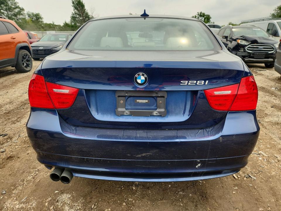 63749876 :رقم المزاد ، WBAPK7C53BF087205 vin ، 2011 Bmw 328 مزاد بيع