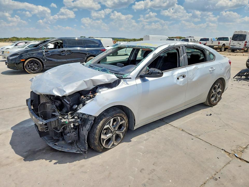 67285616 :رقم المزاد ، 3KPF24AD1ME306442 vin ، 2021 Kia Forte مزاد بيع