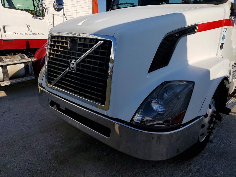 Aukcja sprzedaży 2009 Volvo Vnl, vin: 4V4NC9EG29N493739, numer aukcji: 64832476