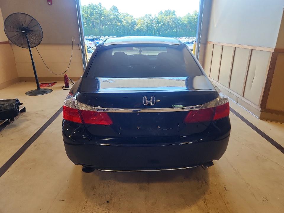 2015 Honda Accord მანქანა იყიდება აუქციონზე, vin: 1HGCR2F52FA020210, აუქციონის ნომერი: 66092766