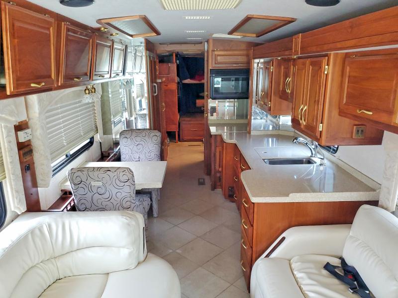 Продажа на аукционе авто 2001 Spartan Cargo Motorhome, vin: 4VZBR24901C034604, номер лота: 64158526