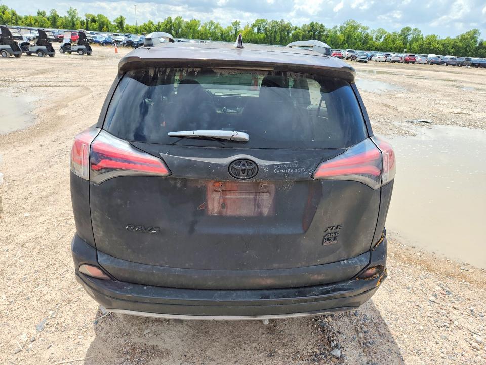 Продажа на аукционе авто 2017 Toyota Rav4, vin: 2T3RFREV3HW613770, номер лота: 64479966