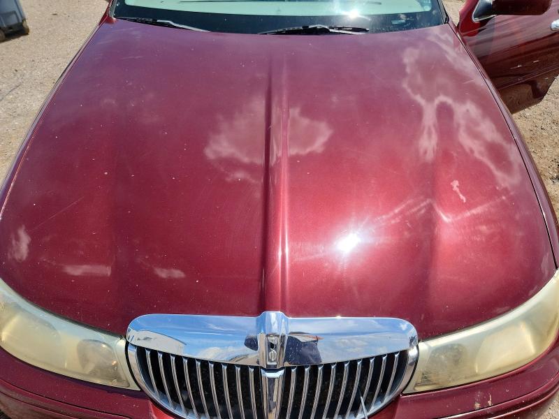 Продажа на аукционе авто 2001 Lincoln Town Car, vin: 1LNHM82W01Y629795, номер лота: 65164786