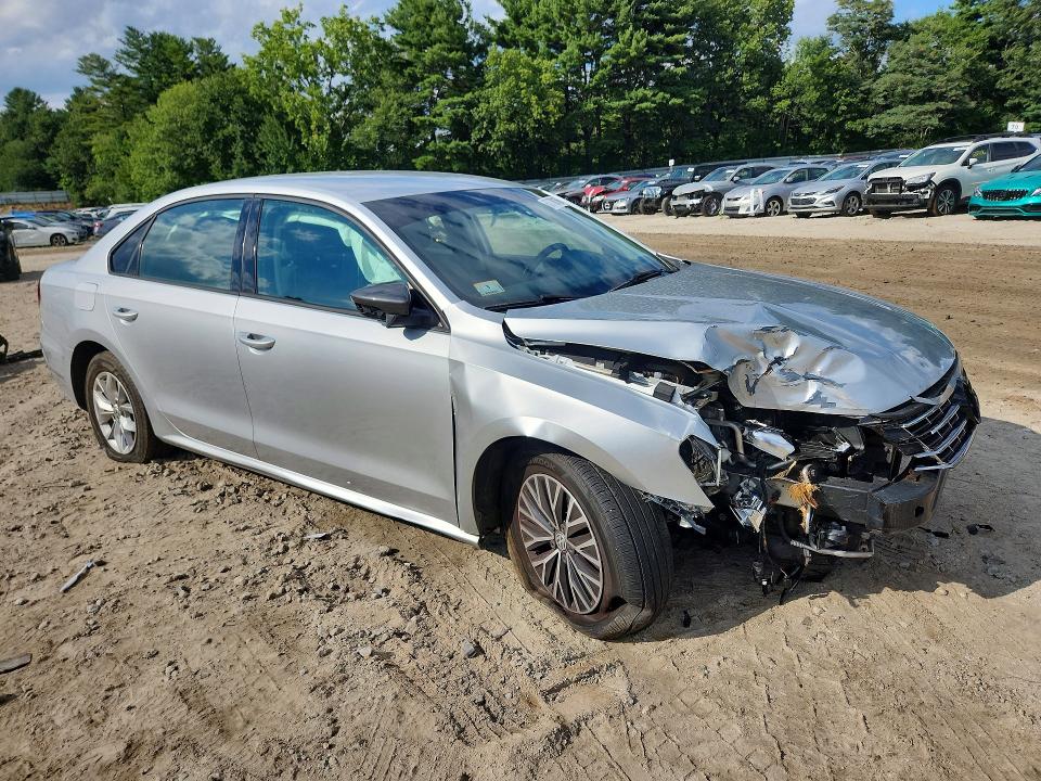 2018 Volkswagen Passat მანქანა იყიდება აუქციონზე, vin: 1VWAA7A31JC003604, აუქციონის ნომერი: 63708106