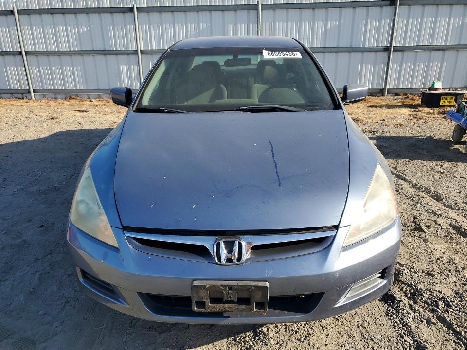 66065436 :رقم المزاد ، 1HGCM55347A107365 vin ، 2007 Honda Accord مزاد بيع