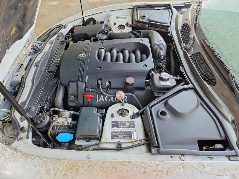 2003 Jaguar Xk8 მანქანა იყიდება აუქციონზე, vin: SAJDA42C332A36579, აუქციონის ნომერი: 64715866