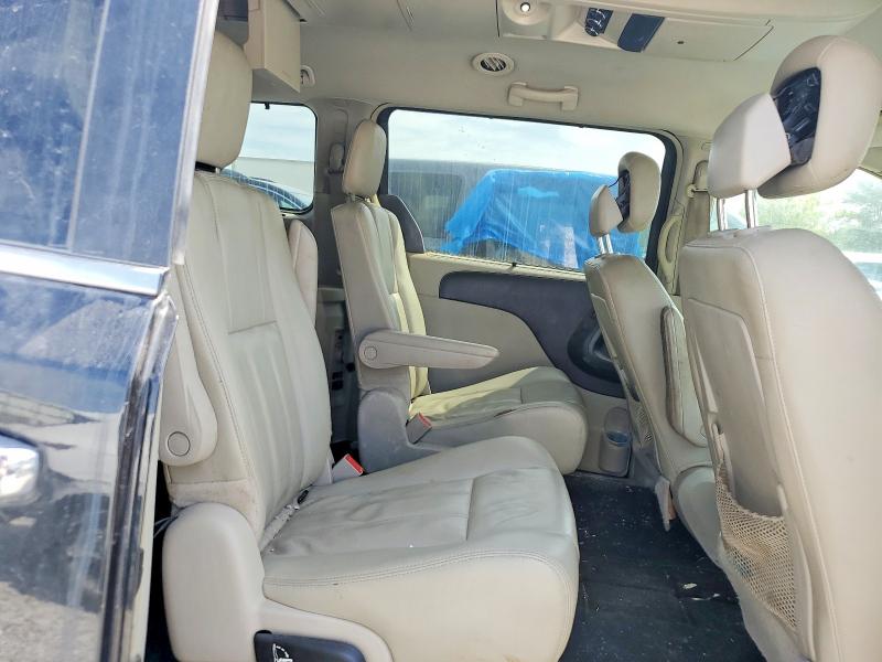66275496 :رقم المزاد ، 2C4RC1BG1FR699328 vin ، 2015 Chrysler Town & Country مزاد بيع