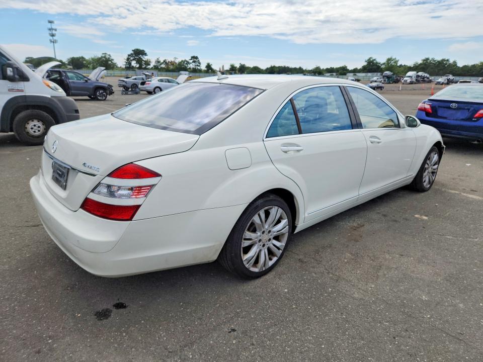 2009 Mercedes-benz S მანქანა იყიდება აუქციონზე, vin: WDDNG86X79A256623, აუქციონის ნომერი: 67378326