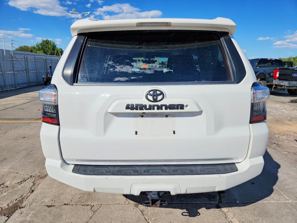 65586176 :رقم المزاد ، JTEBU5JR6F5223769 vin ، 2015 Toyota 4runner مزاد بيع