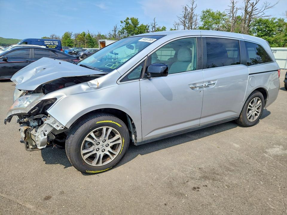 64687506 :رقم المزاد ، 5FNRL5H49BB025454 vin ، 2011 Honda Odyssey مزاد بيع