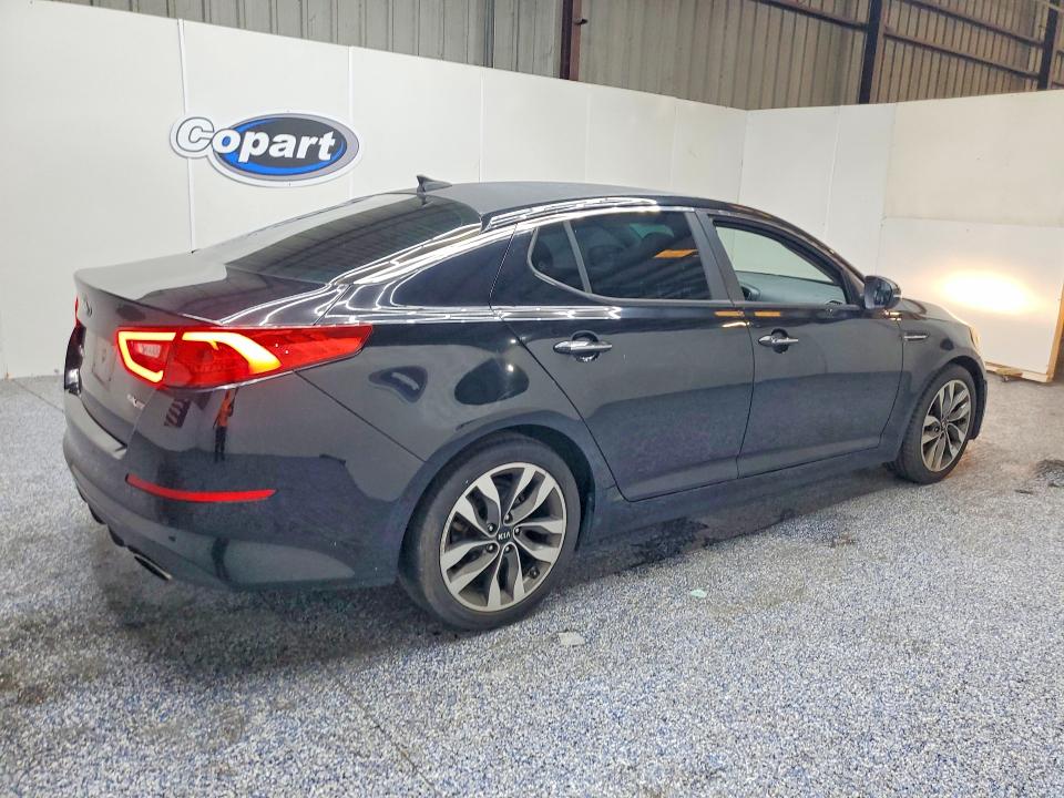 66444806 :رقم المزاد ، 5XXGR4A7XFG512928 vin ، 2015 Kia Optima مزاد بيع