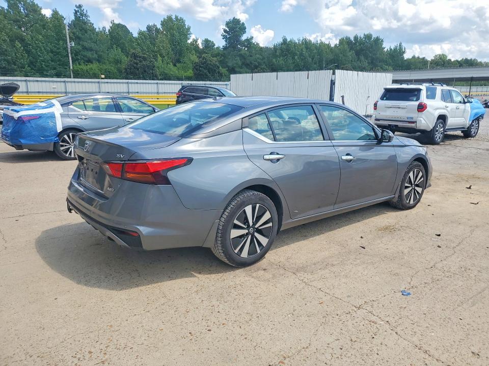 64463106 :رقم المزاد ، 1N4BL4DW2NN333399 vin ، 2022 Nissan Altima مزاد بيع