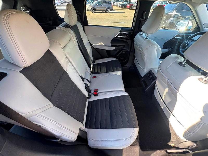 Продаж на аукціоні авто 2025 Mitsubishi Outlander, vin: JA4J4VA88SZ021889, номер лоту: 65989276