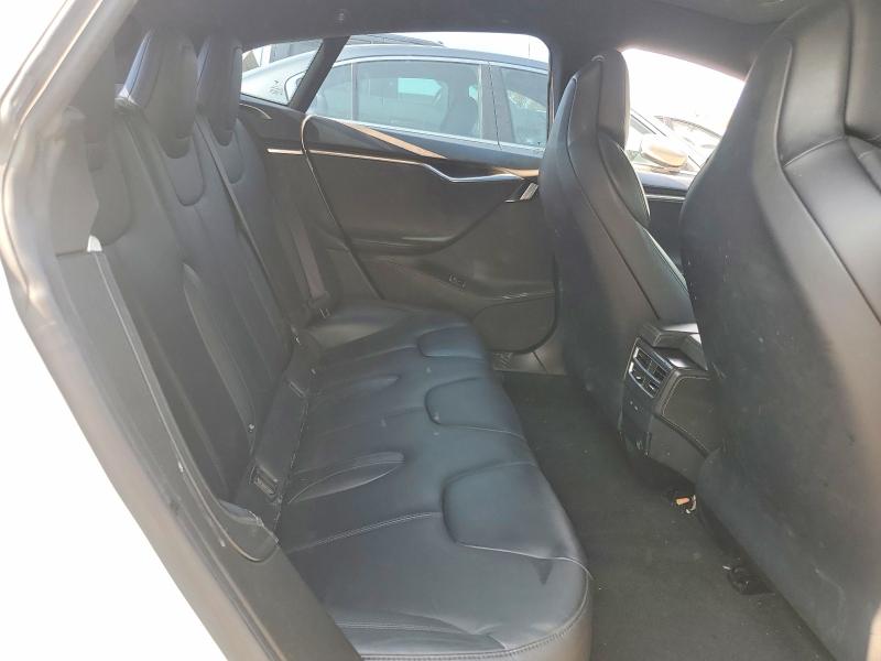 66259096 :رقم المزاد ، 5YJSA1E14HF191318 vin ، 2017 Tesla Model S مزاد بيع