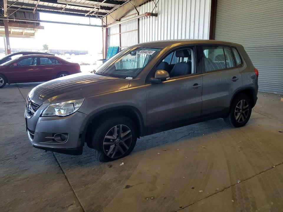 Продажа на аукционе авто 2011 Volkswagen Tiguan, vin: WVGAV7AX0BW529728, номер лота: 65040246