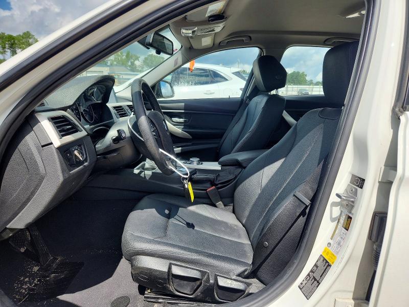 63989326 :رقم المزاد ، WBA3C3G51FNT52486 vin ، 2015 Bmw 320 مزاد بيع