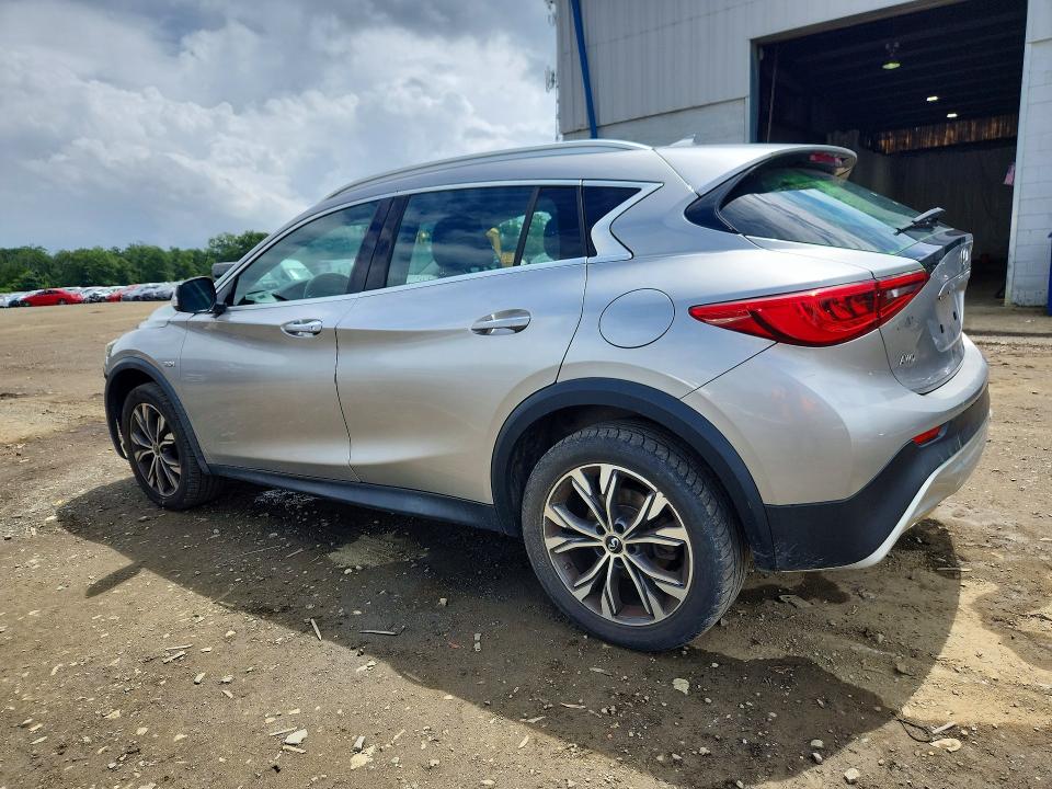 63738656 :رقم المزاد ، SJKCH5CR1HA033119 vin ، 2017 Infiniti Qx30 مزاد بيع